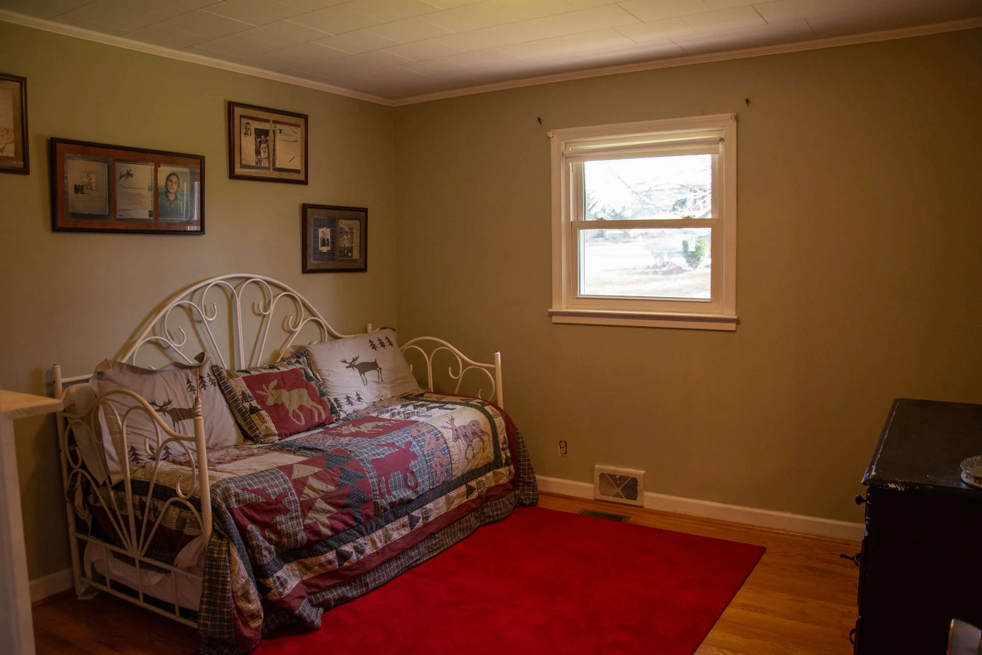 Image number 7 for the current listing