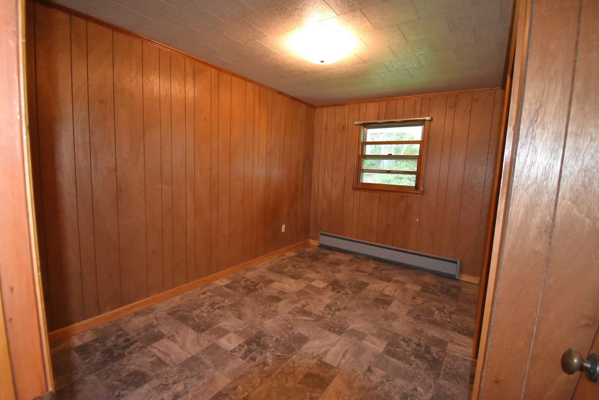 Image number 2 for the current listing