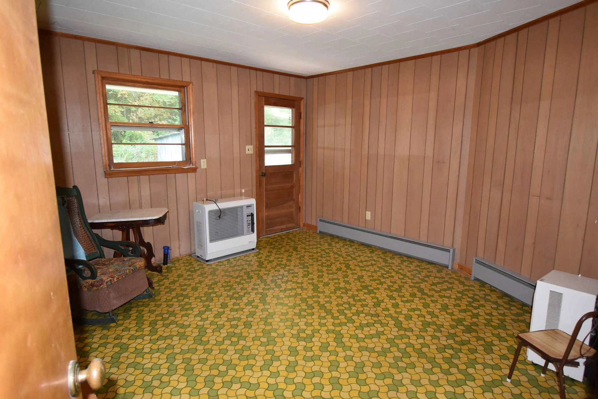 Image number 12 for the current listing