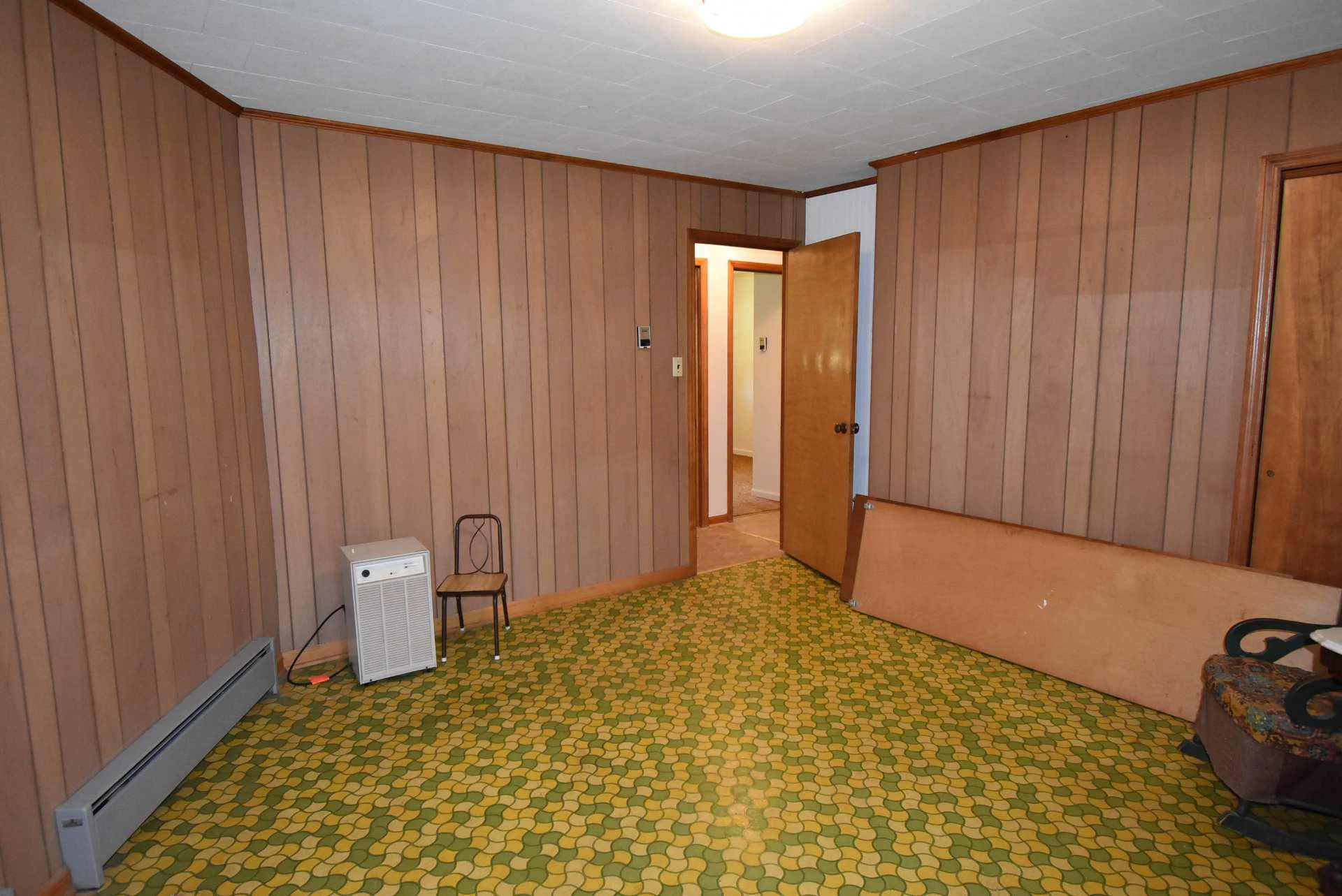 Image number 11 for the current listing