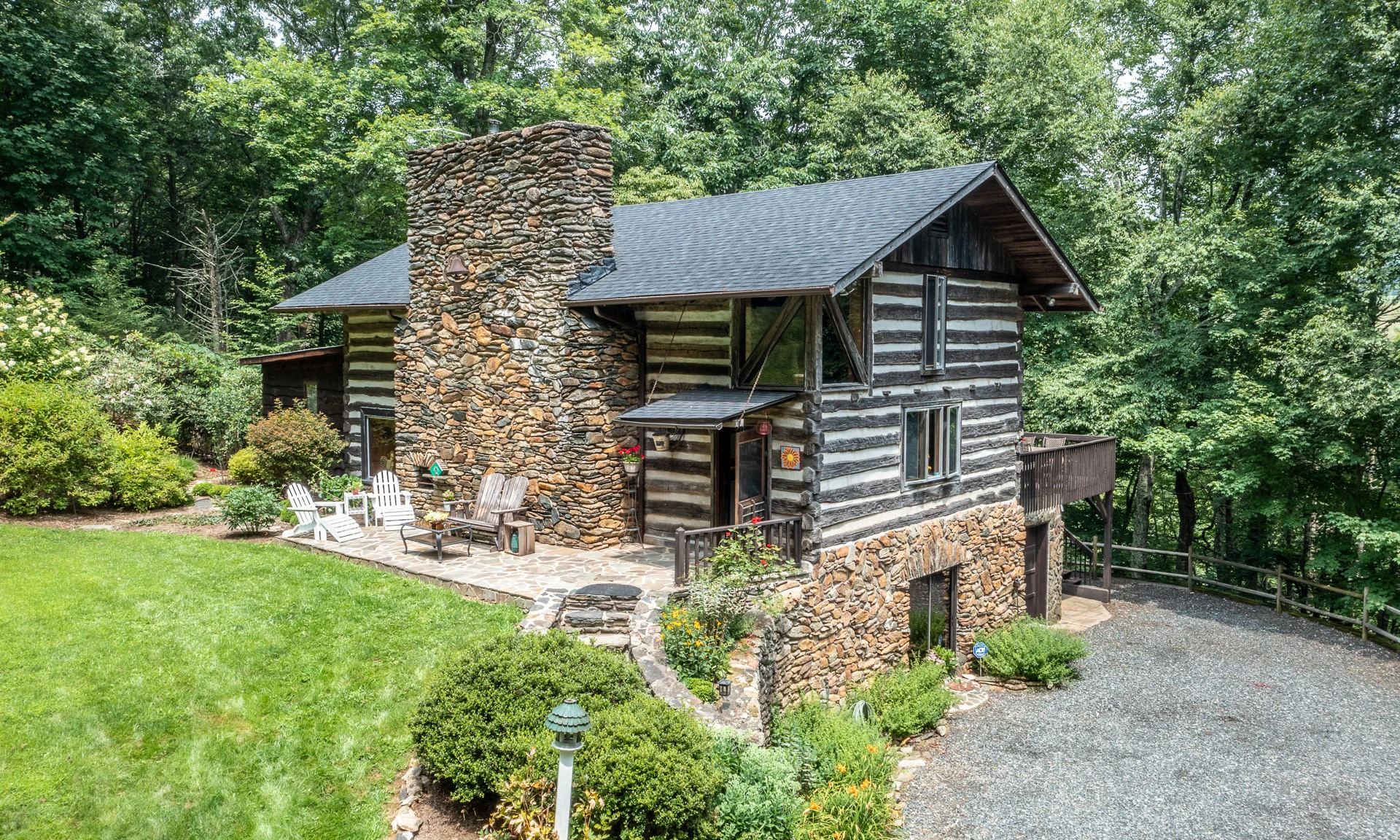 Image number 1 for the current listing