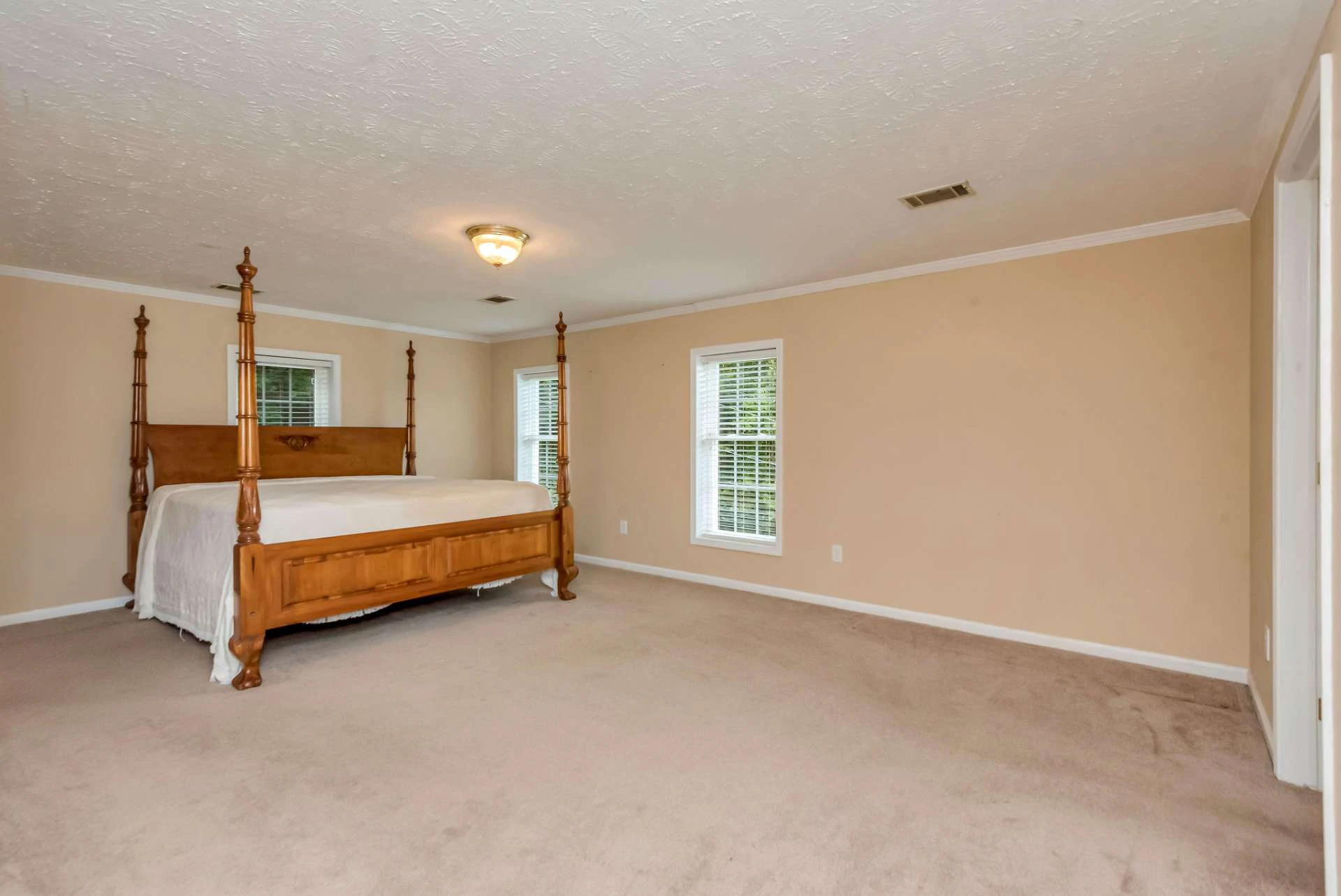 Image number 8 for the current listing