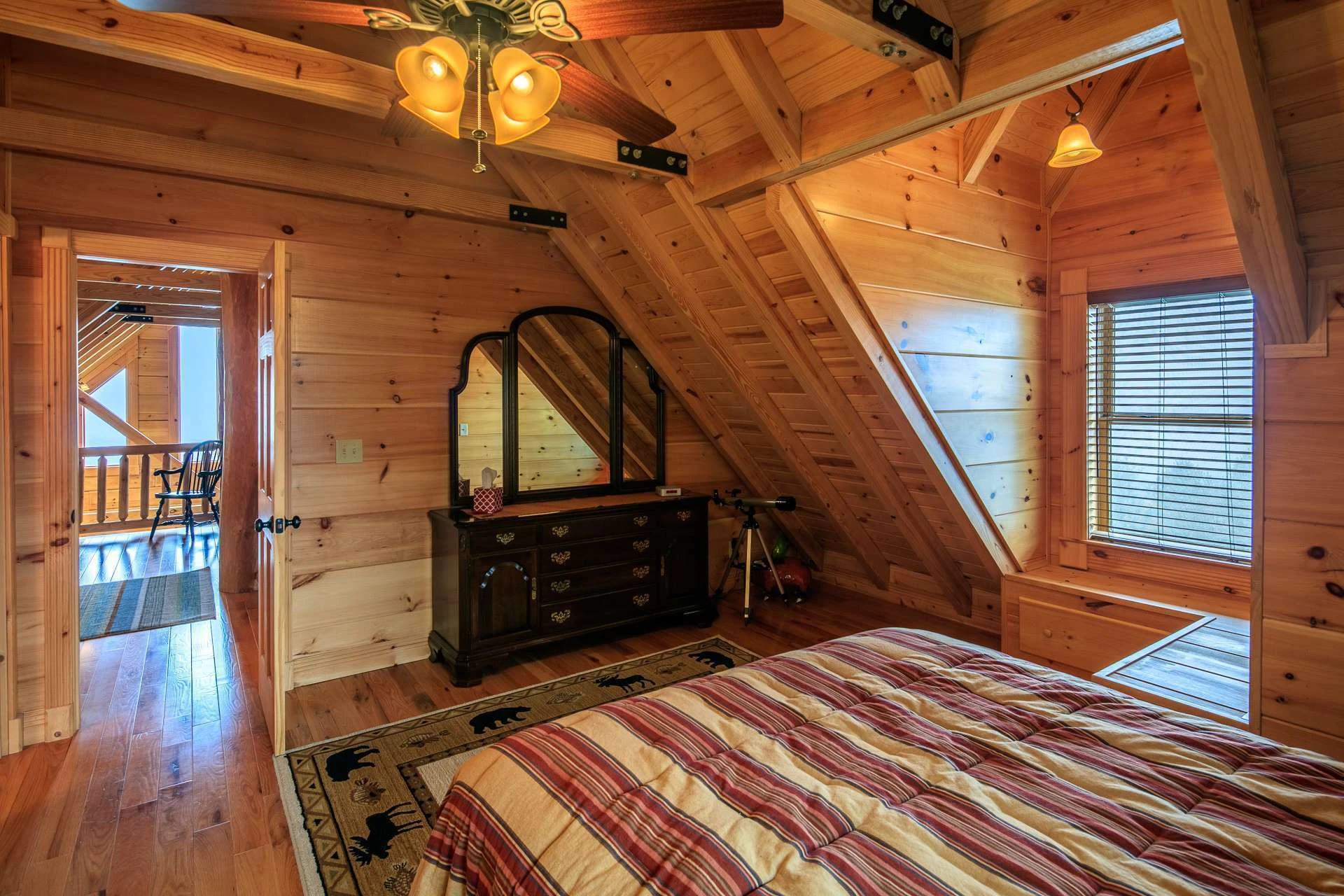 Image number 6 for the current listing