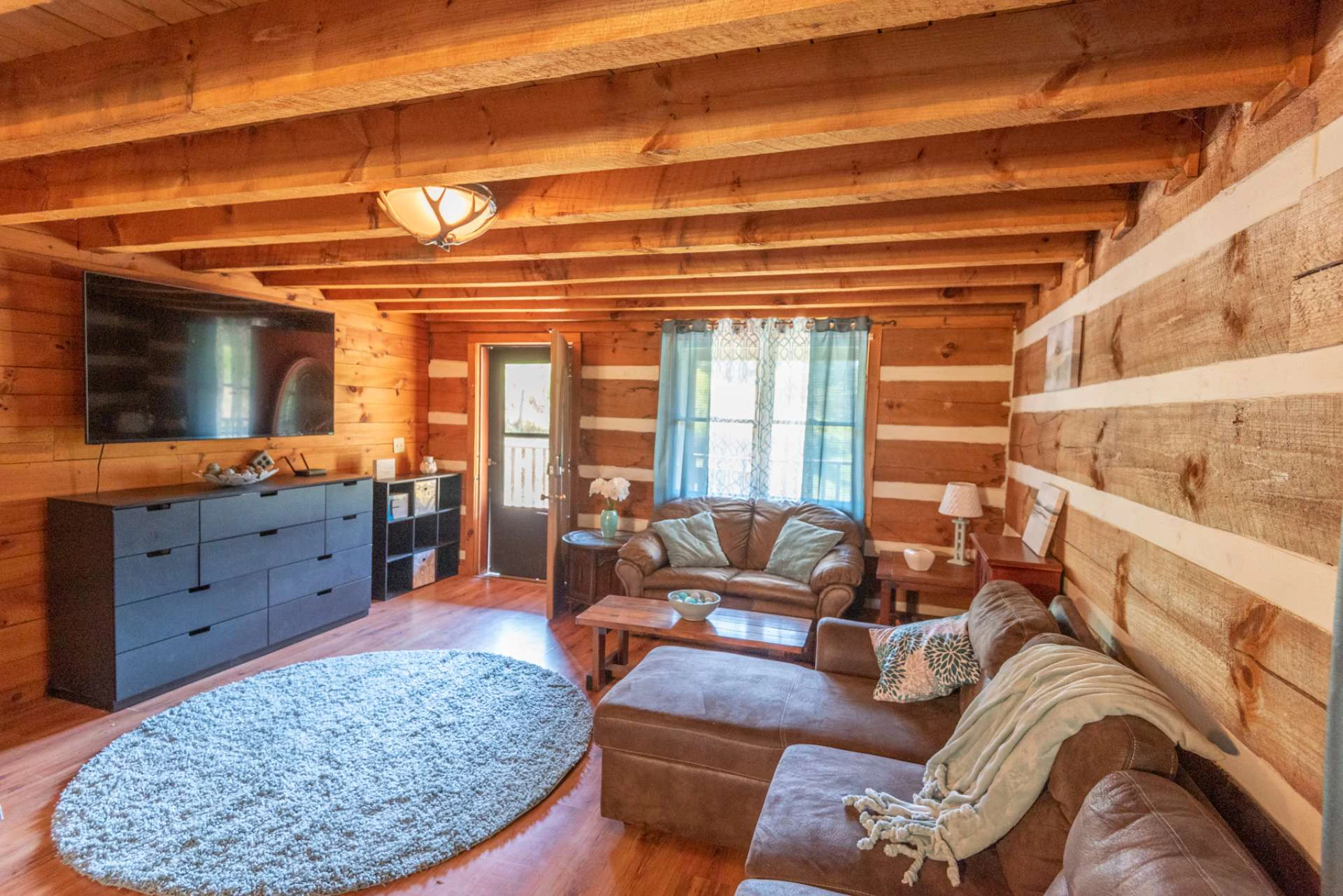 Image number 18 for the current listing