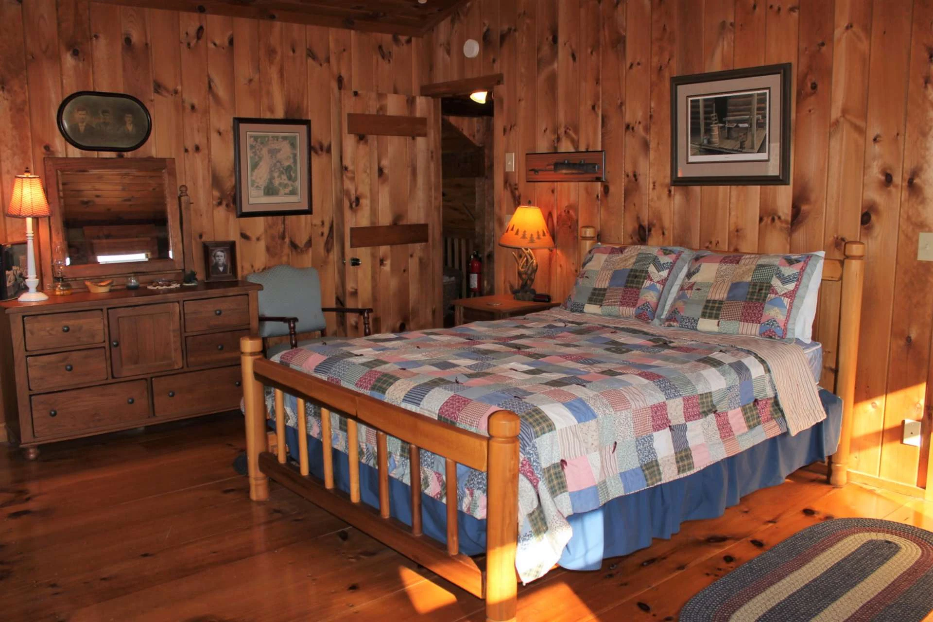 Image number 18 for the current listing