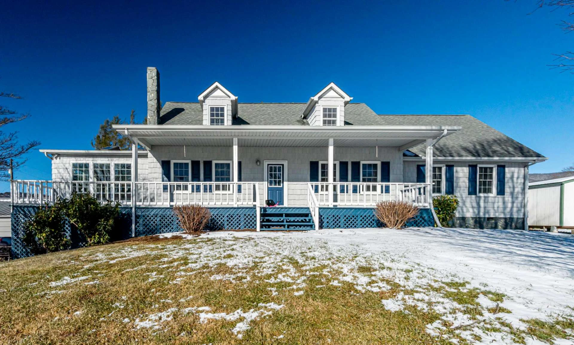 Image number 14 for the current listing