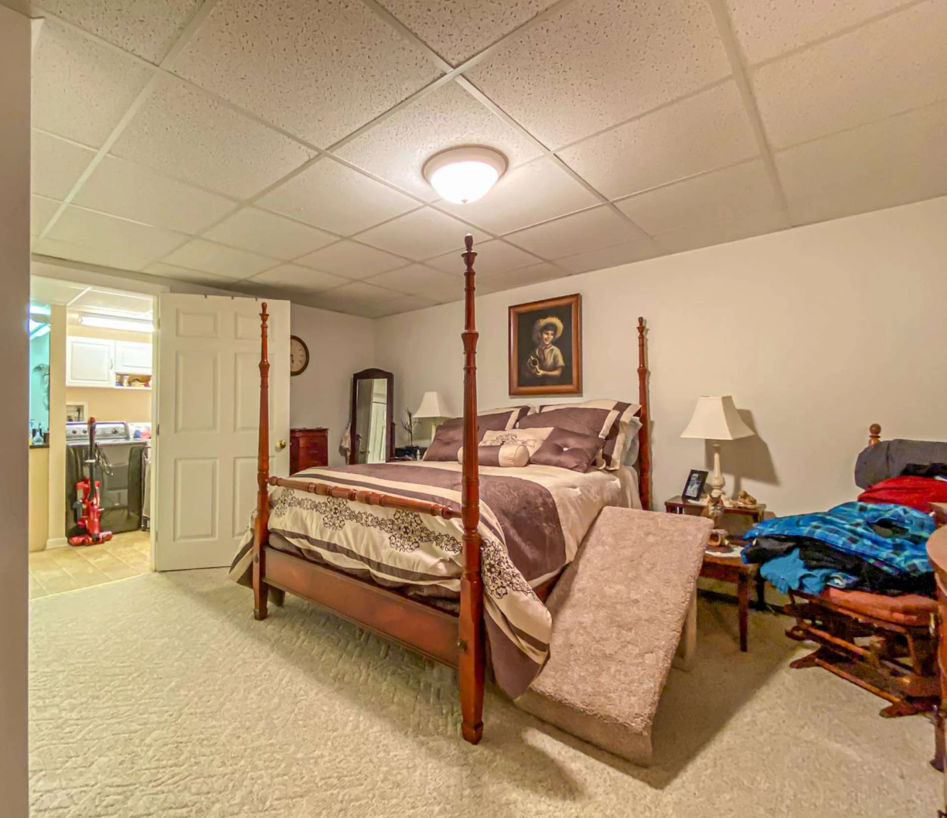 Image number 9 for the current listing