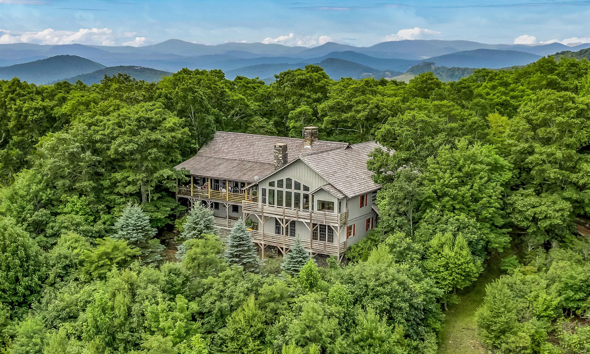 Image number 1 for the current listing