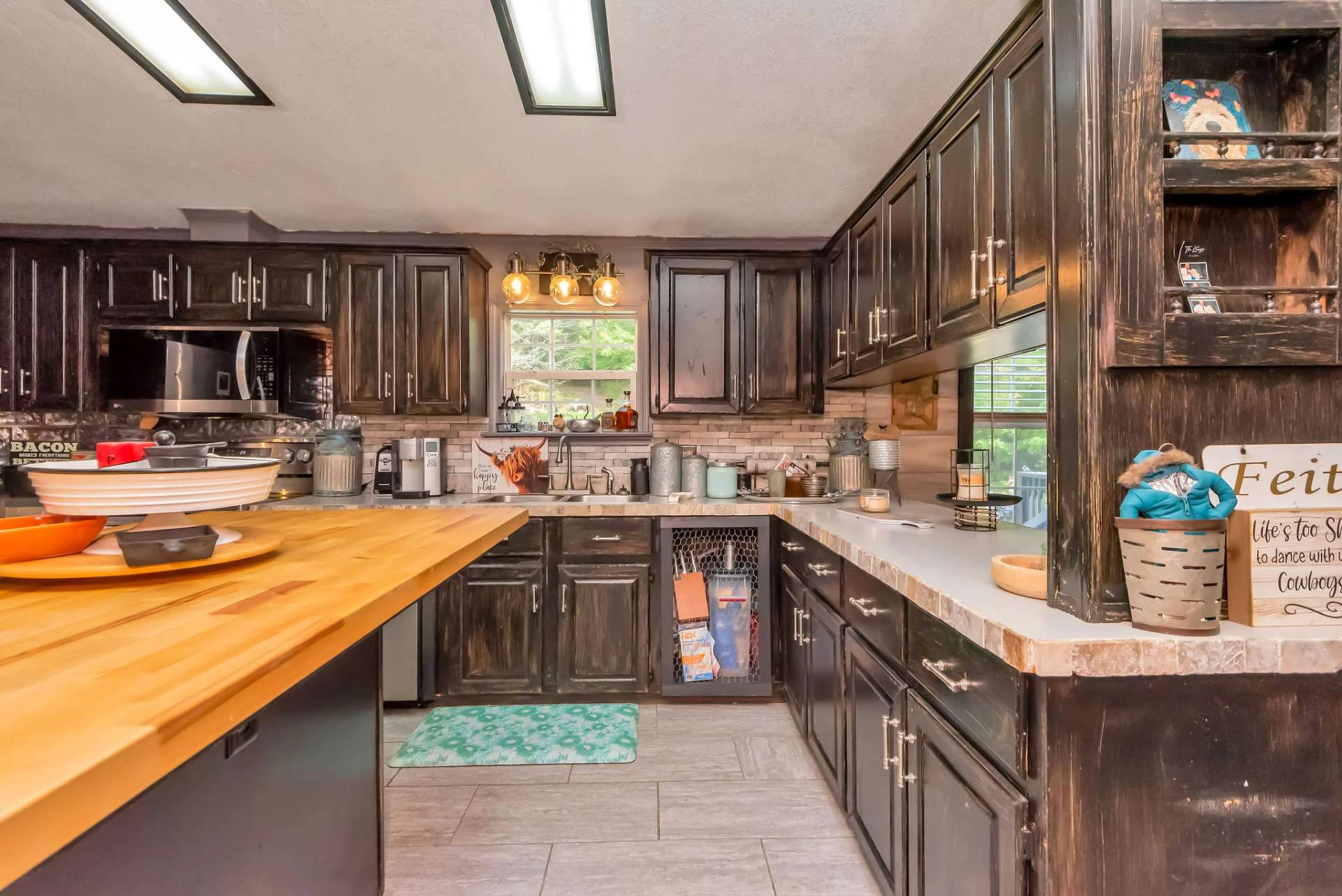 Image number 7 for the current listing