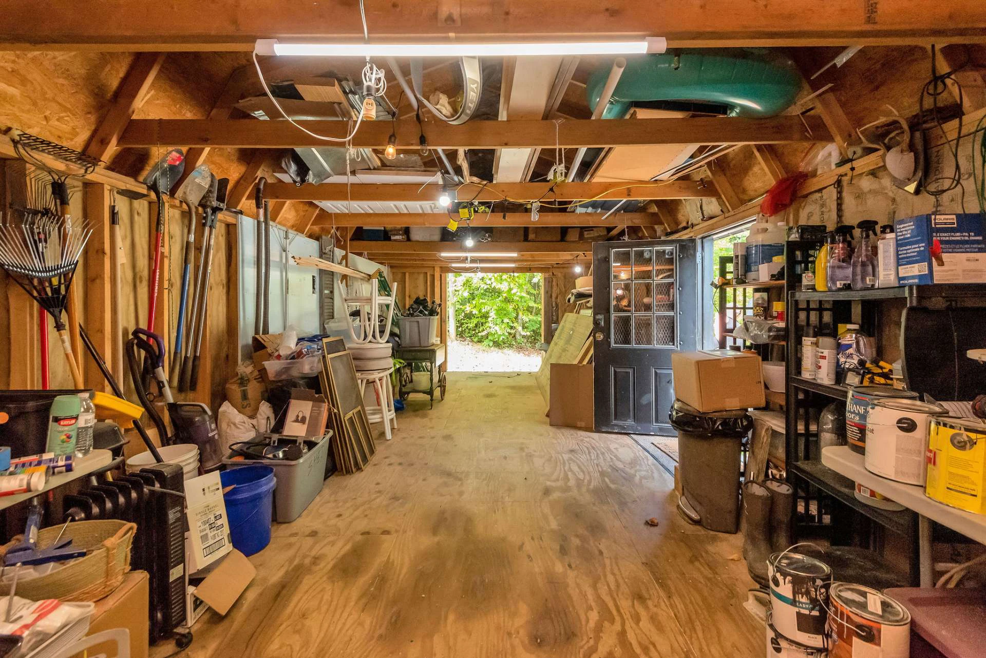 Image number 21 for the current listing