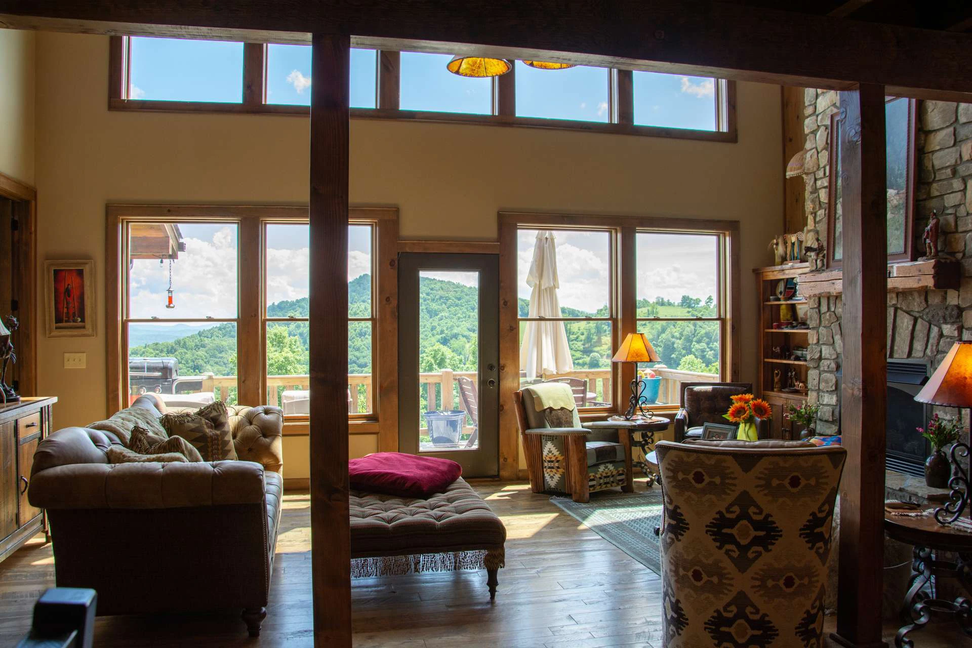 Image number 21 for the current listing