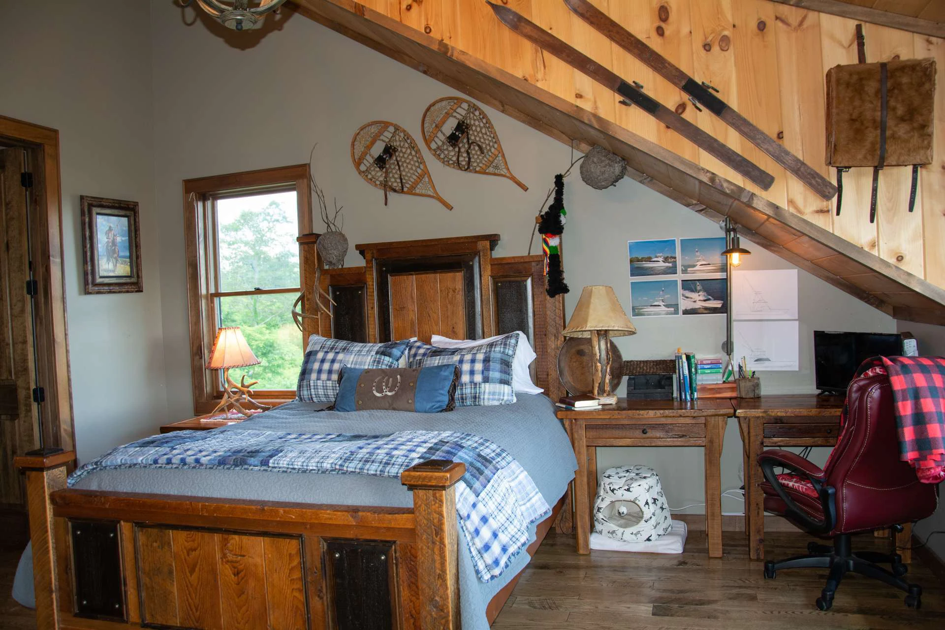 Image number 12 for the current listing