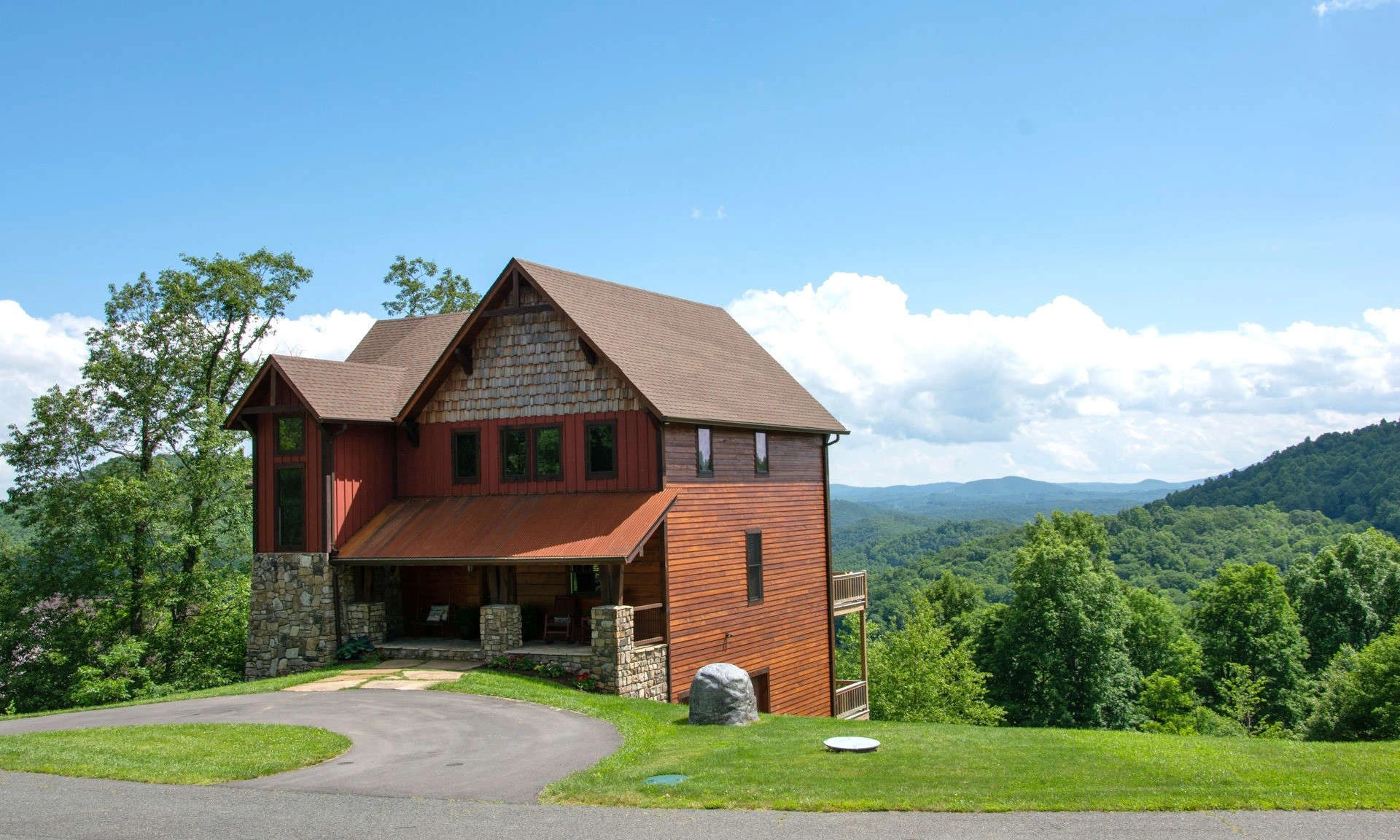 Image number 1 for the current listing