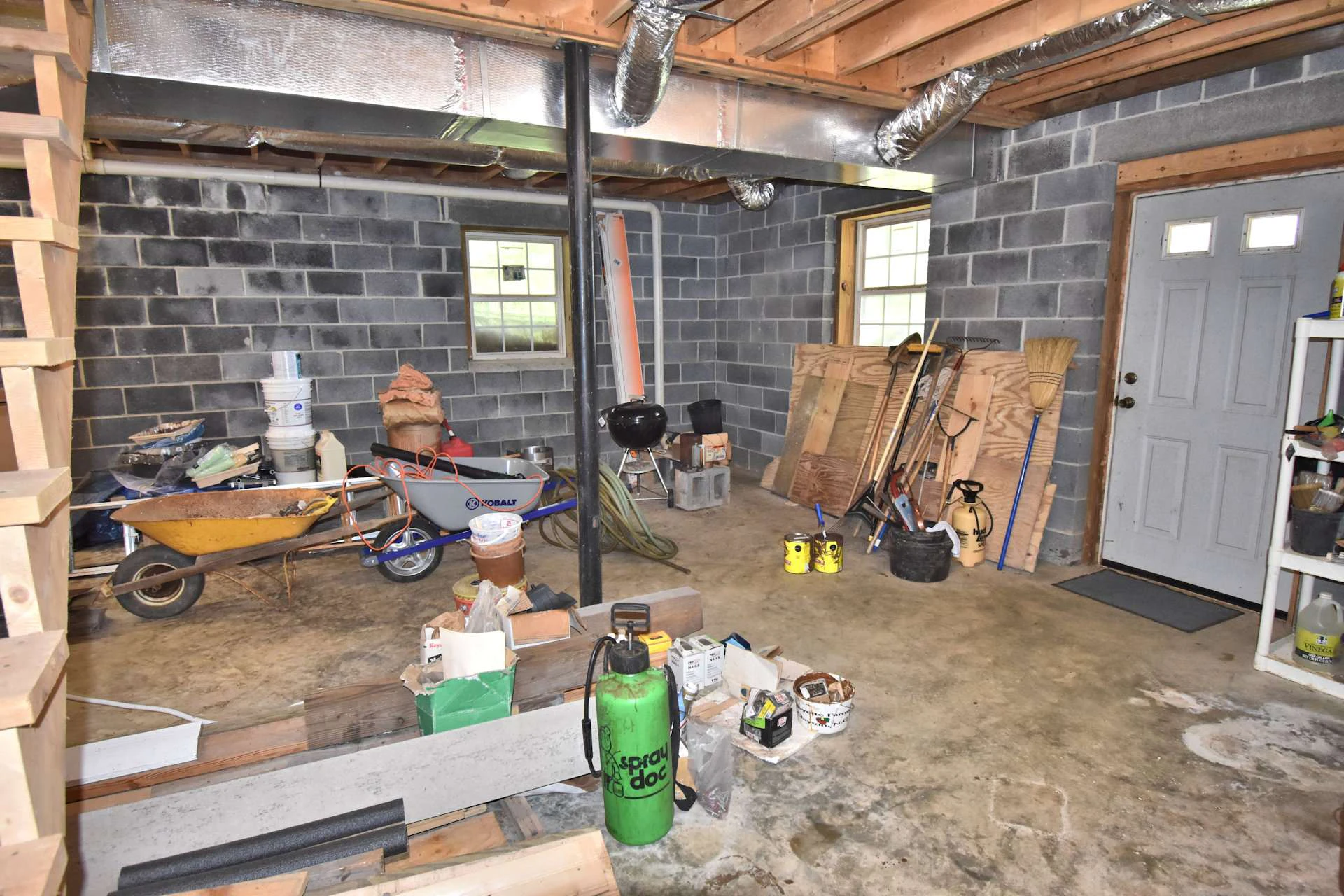 Image number 13 for the current listing