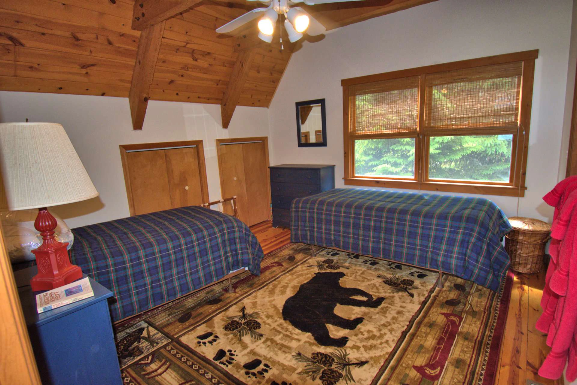 Image number 8 for the current listing