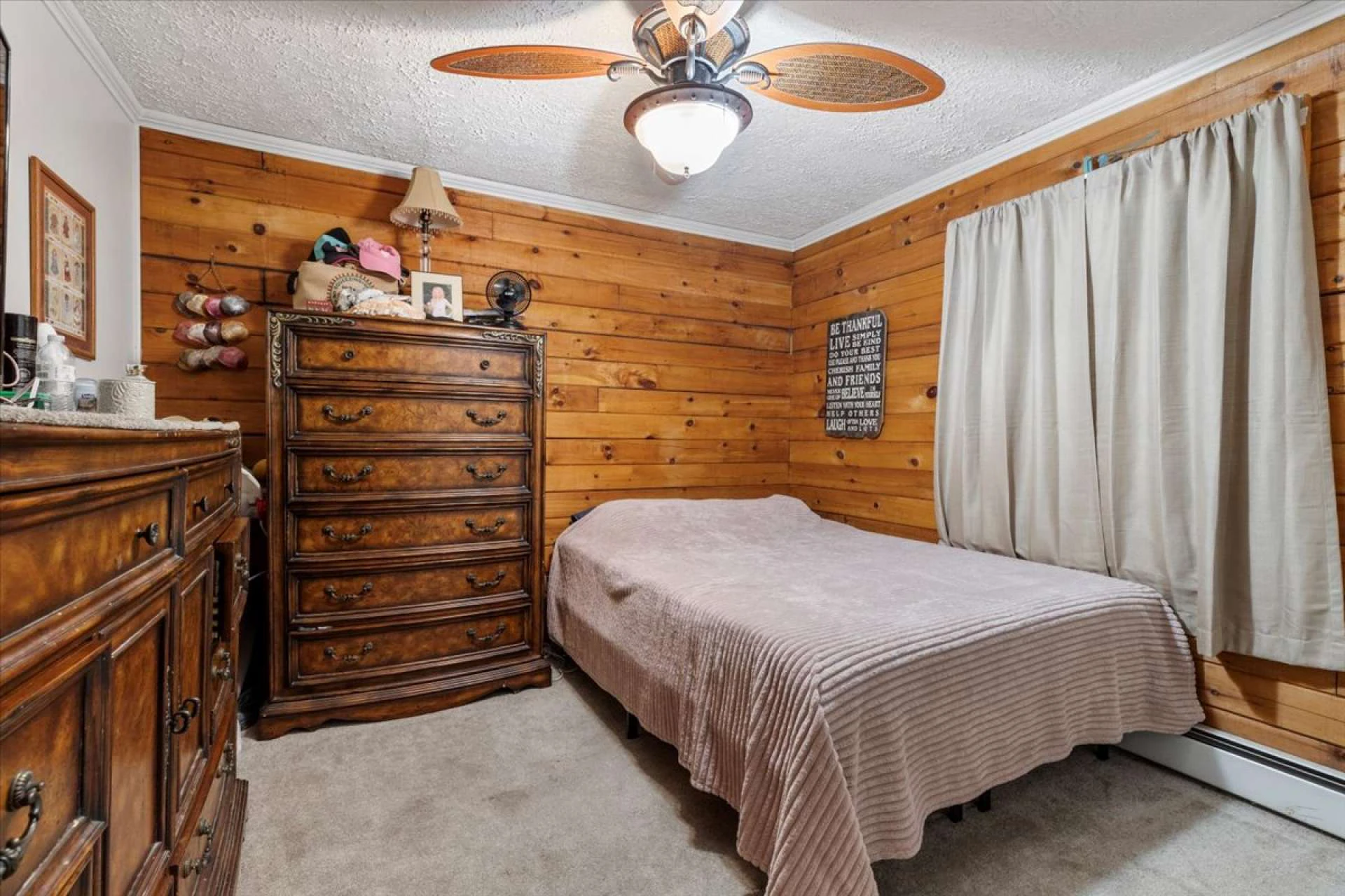 Image number 3 for the current listing
