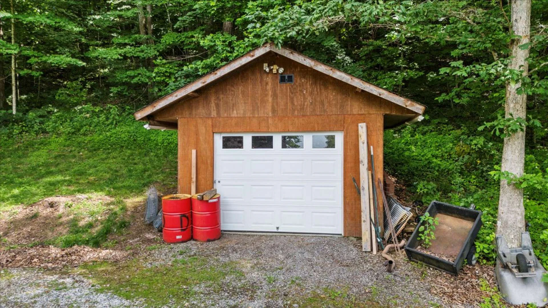 Image number 21 for the current listing
