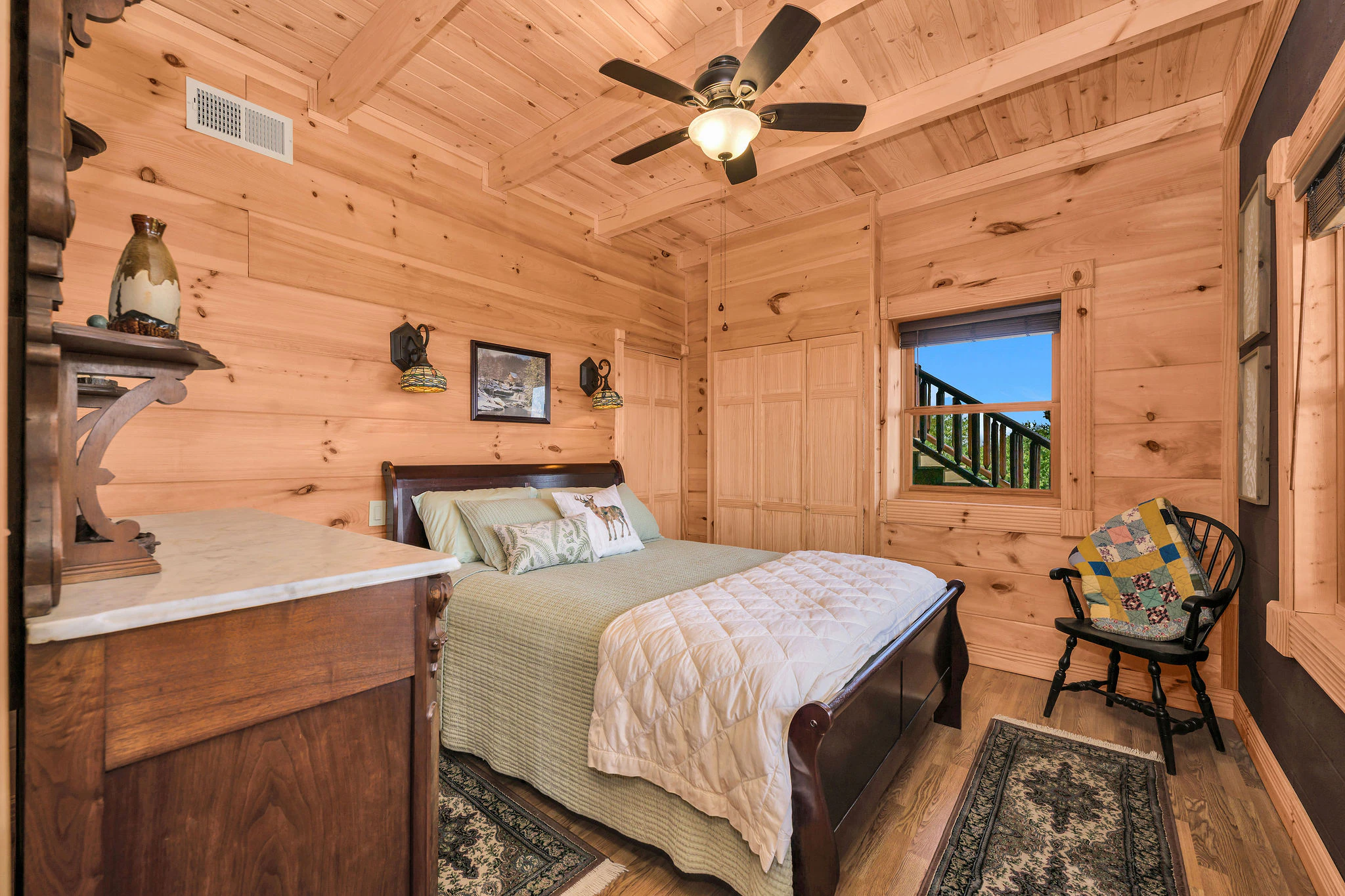 Image number 8 for the current listing
