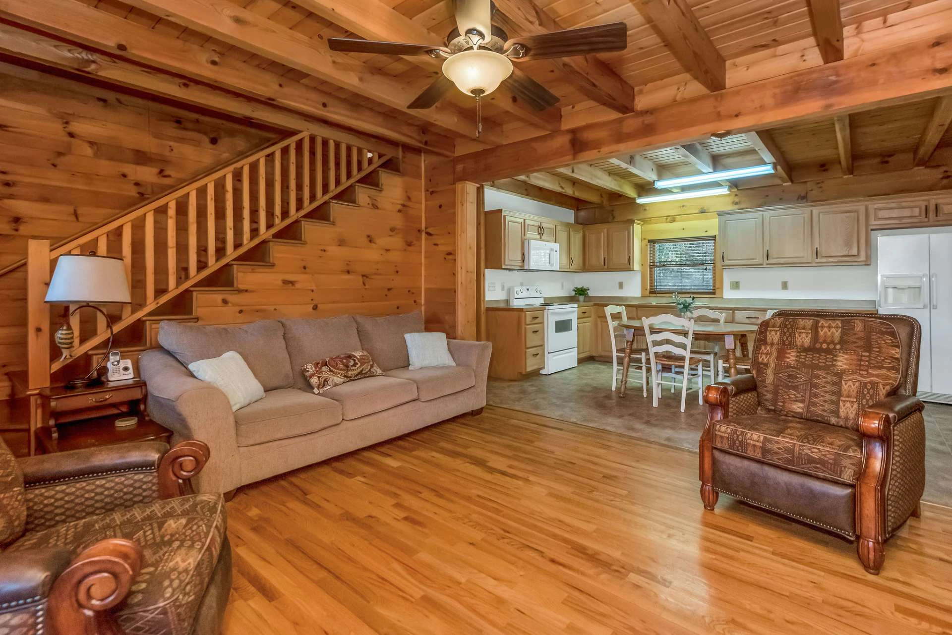 Image number 5 for the current listing