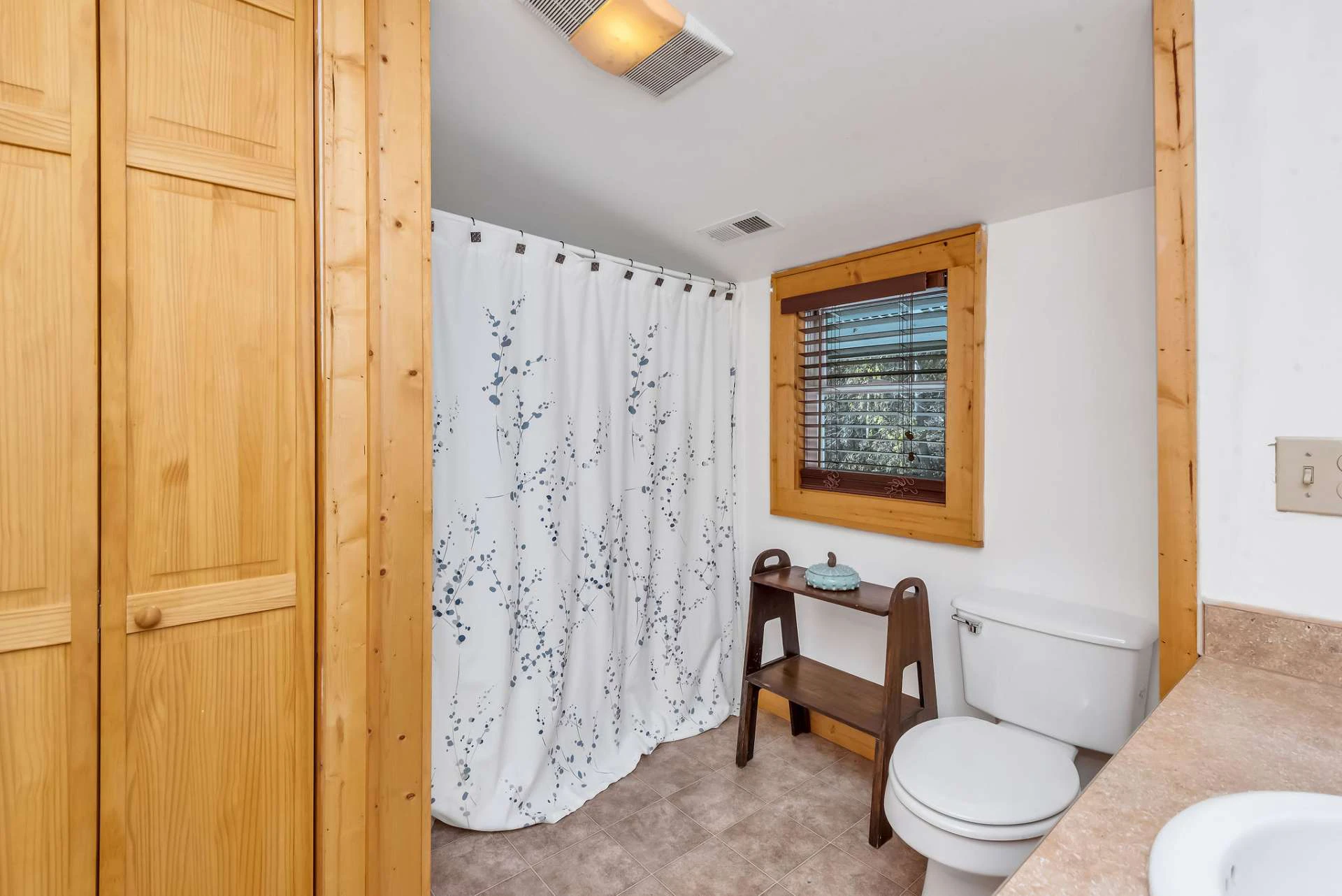 Image number 9 for the current listing