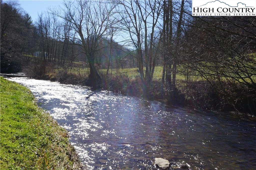 Image number 11 for the current listing