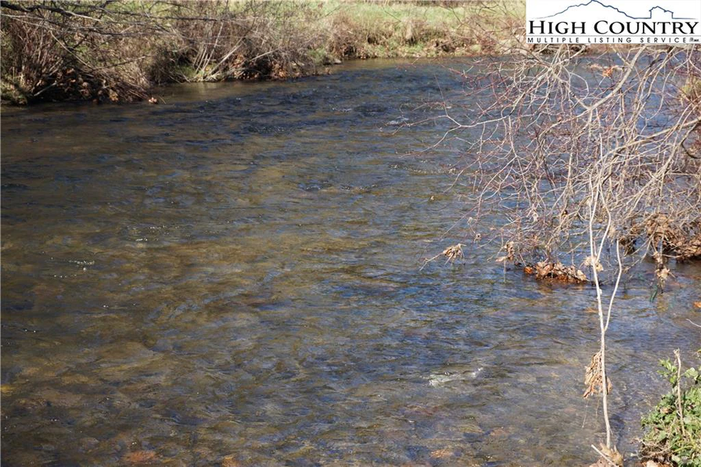Image number 7 for the current listing
