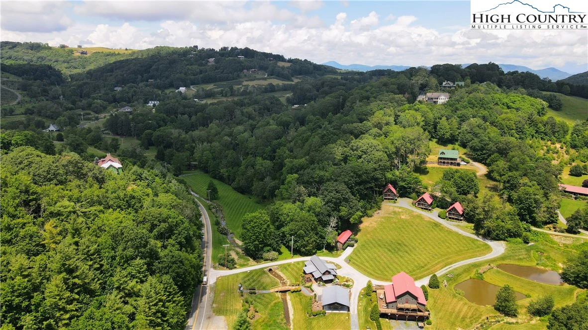 Image number 2 for the current listing