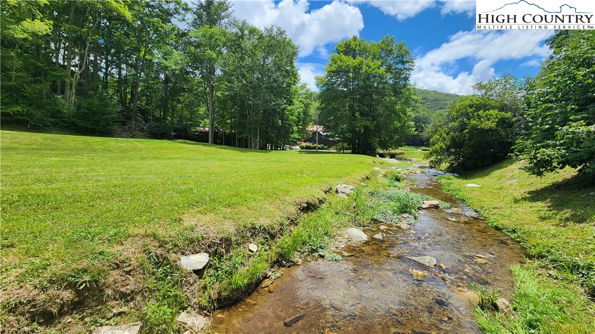 Image number 20 for the current listing