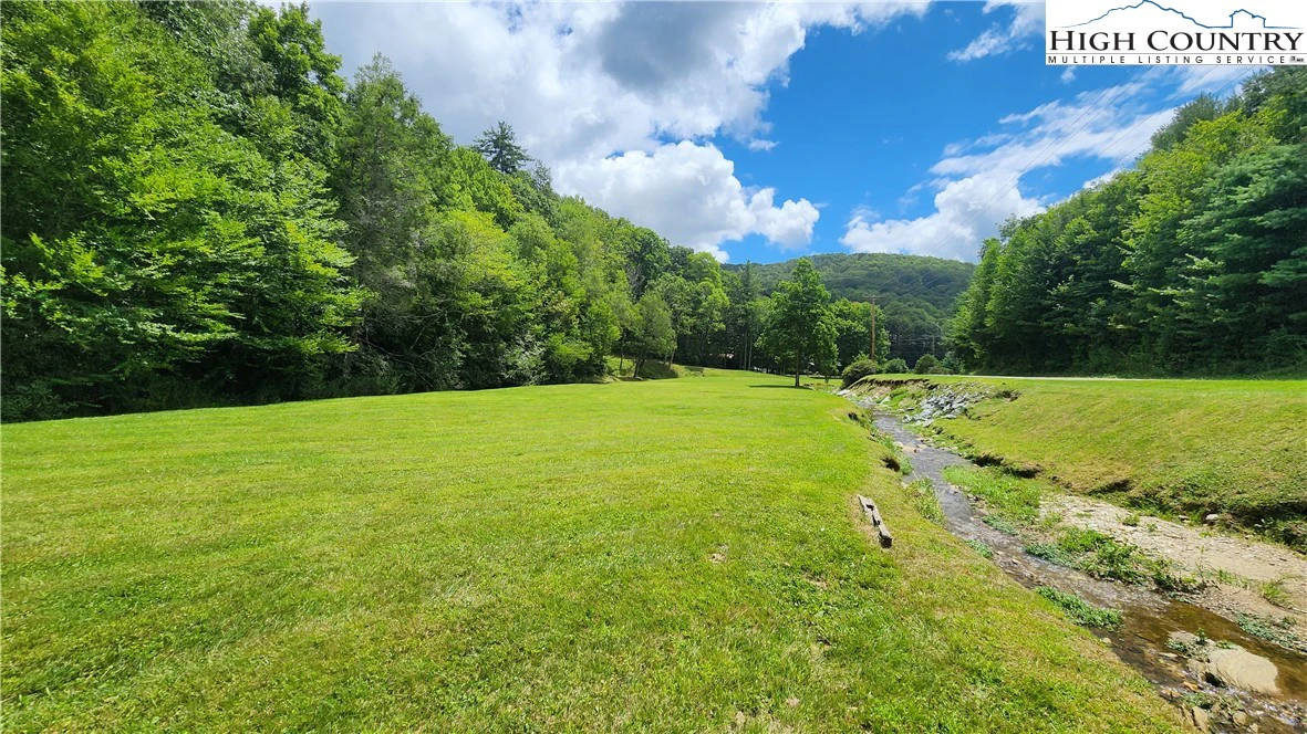 Image number 6 for the current listing