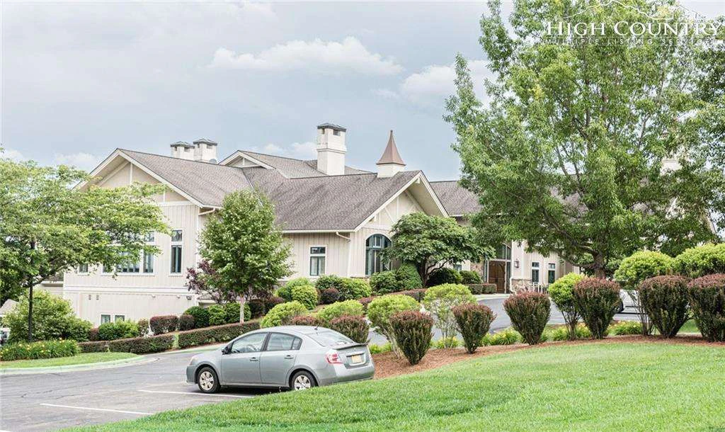Image number 6 for the current listing