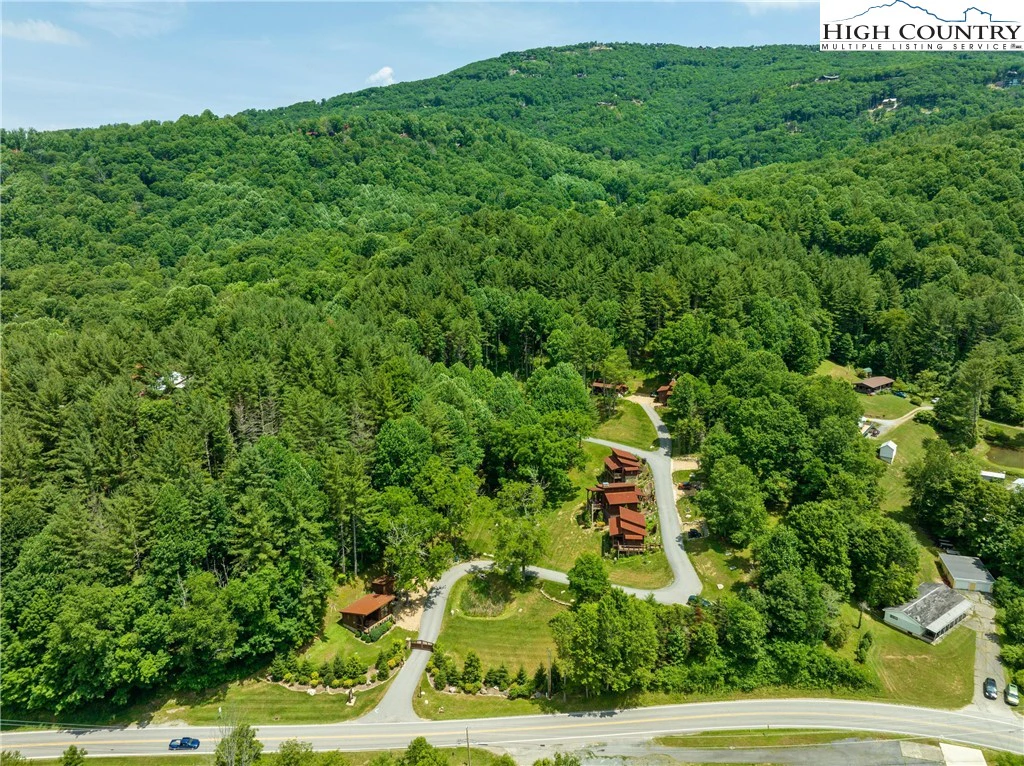 Image number 13 for the current listing