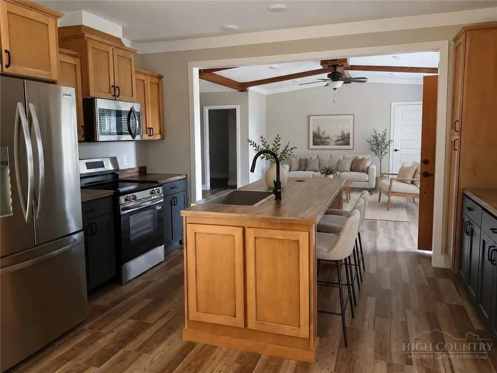 Image number 5 for the current listing