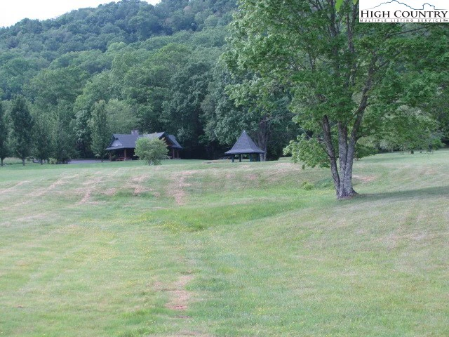 Image number 10 for the current listing