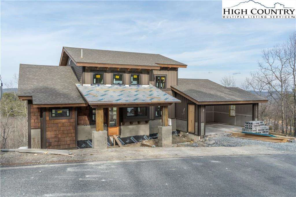 Image number 1 for the current listing