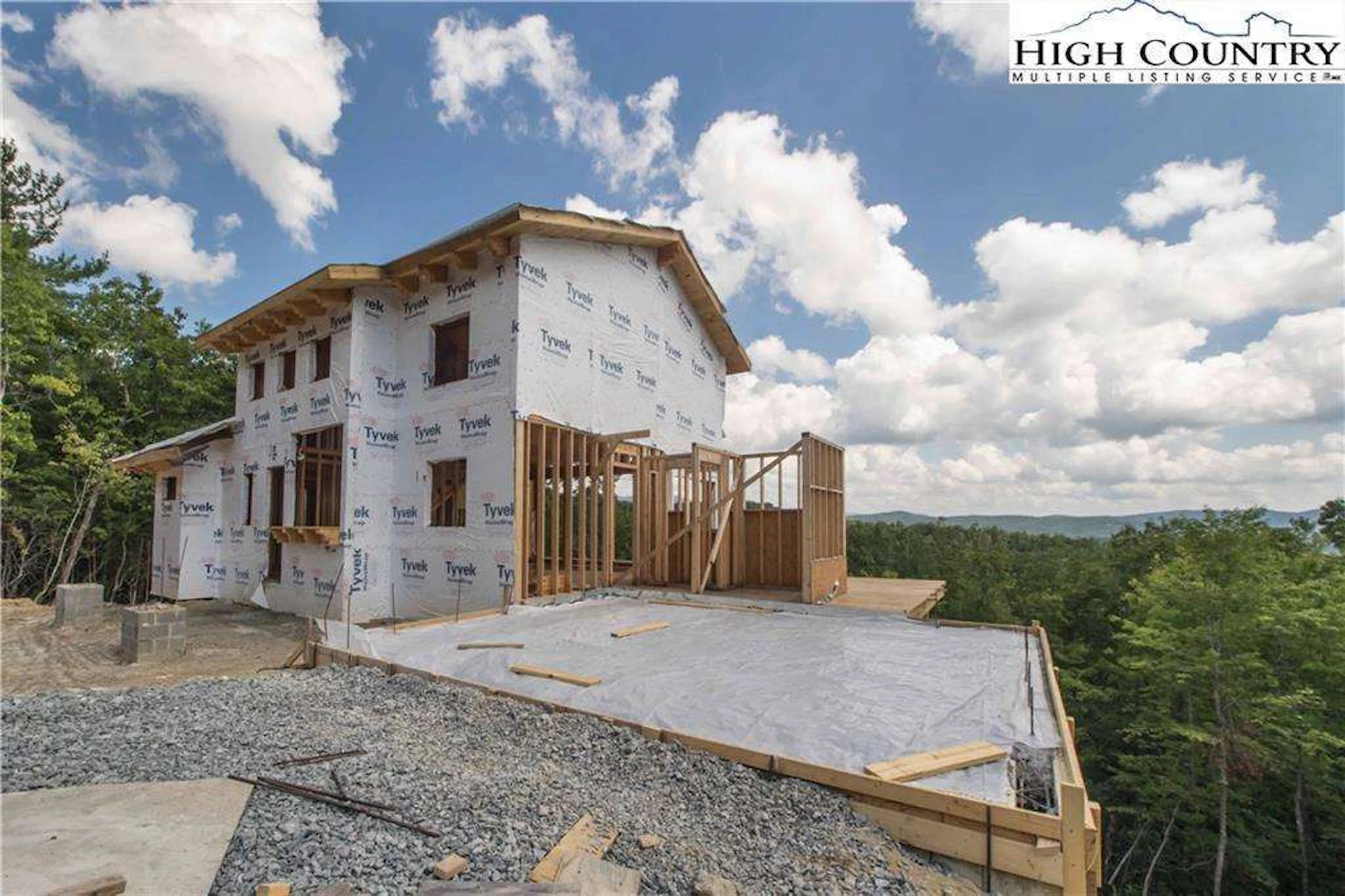 Image number 15 for the current listing