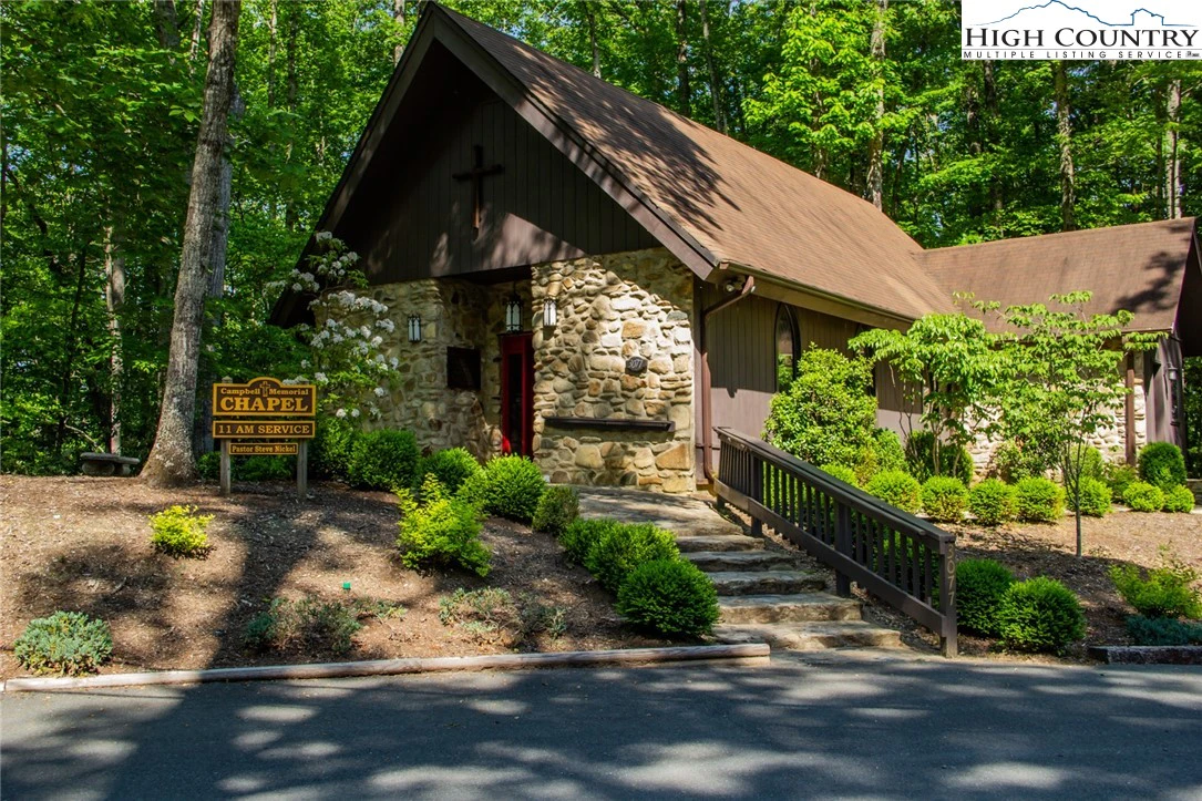 Image number 11 for the current listing