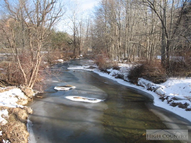Image number 7 for the current listing