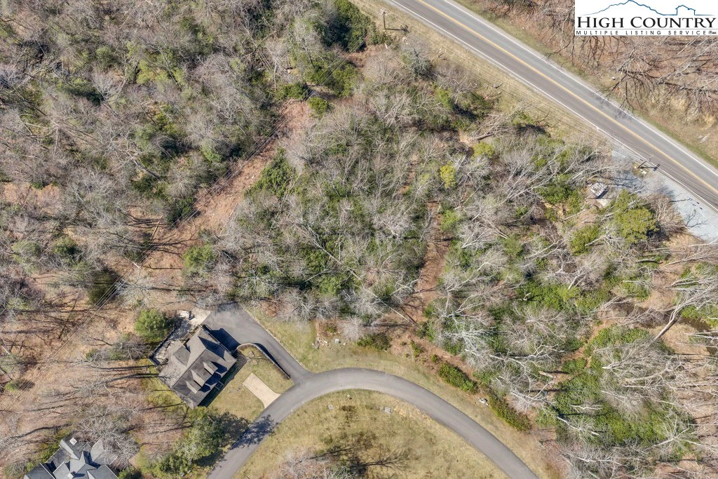 Image number 19 for the current listing