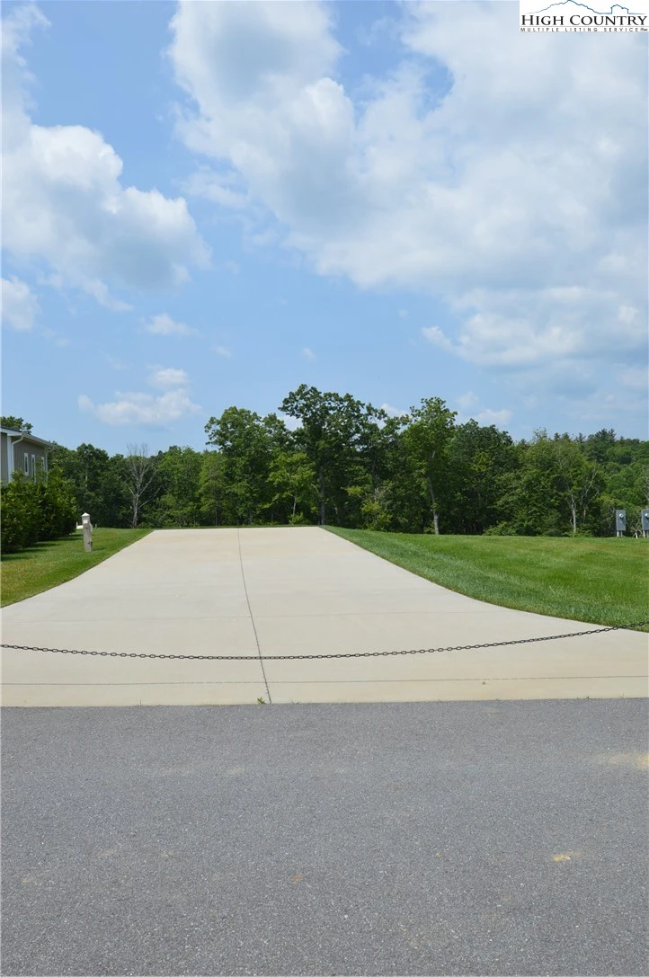 Image number 20 for the current listing