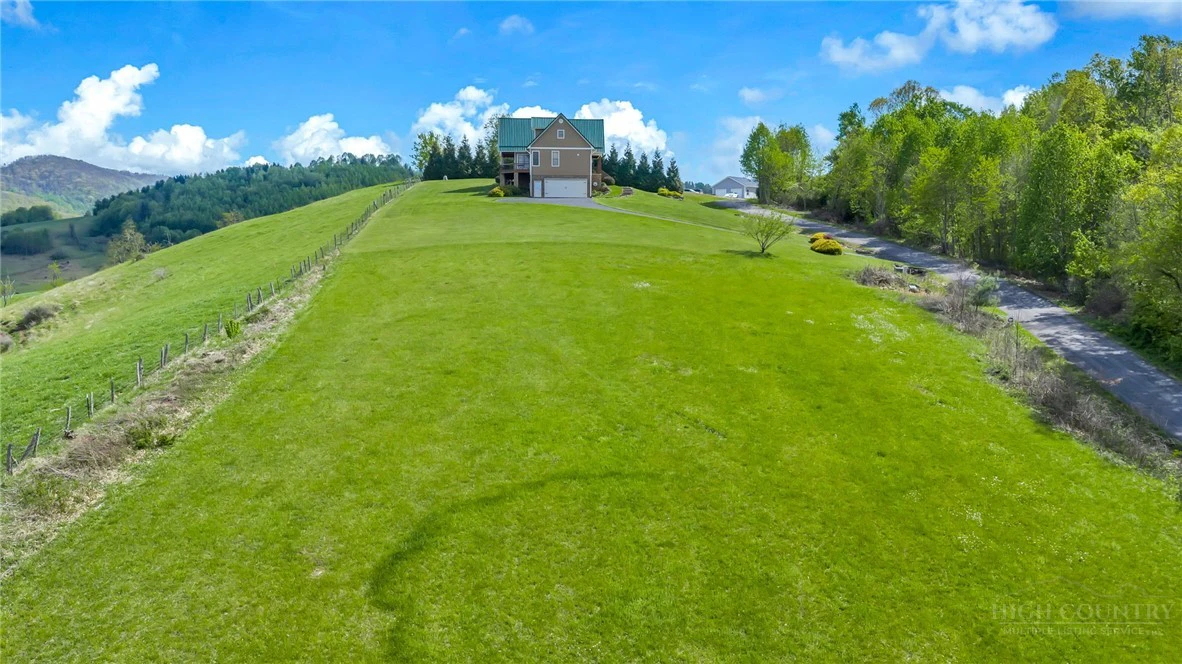 Image number 12 for the current listing