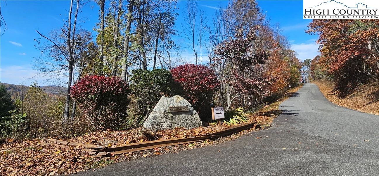 Image number 21 for the current listing