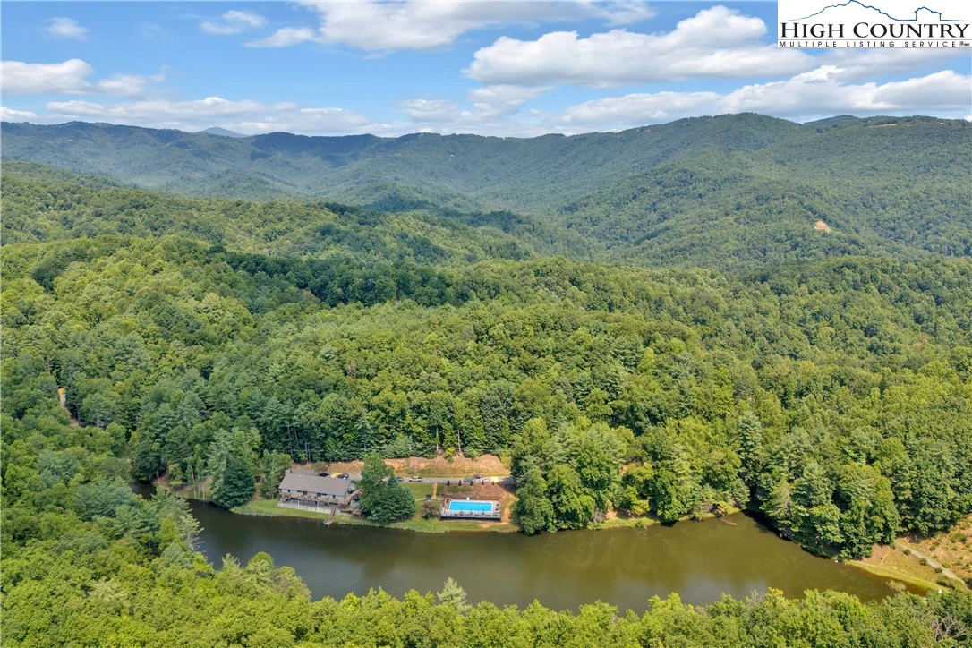 Image number 7 for the current listing