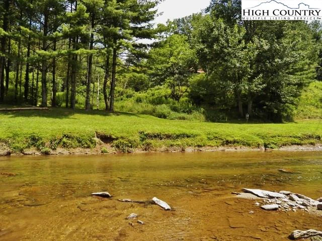 Image number 16 for the current listing
