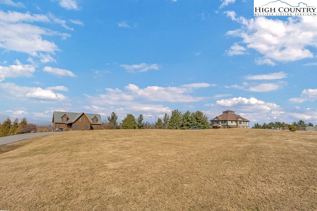 Image number 5 for the current listing
