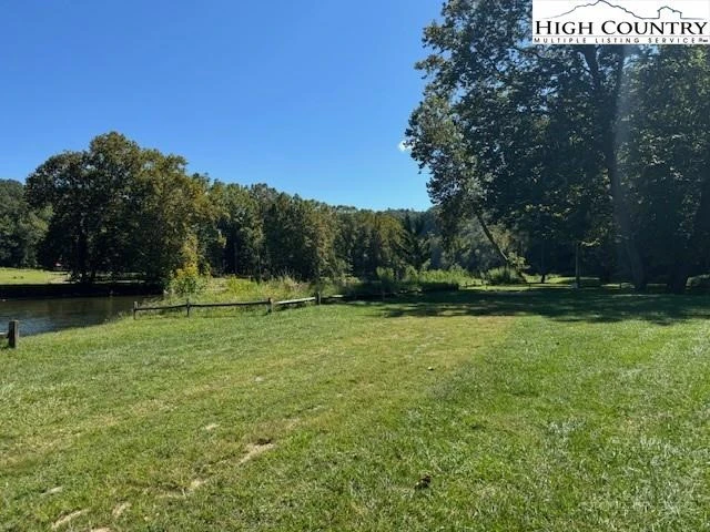 Image number 11 for the current listing