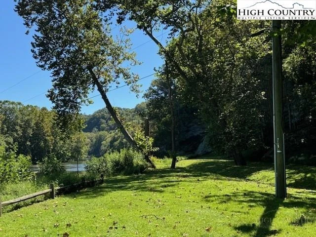 Image number 15 for the current listing