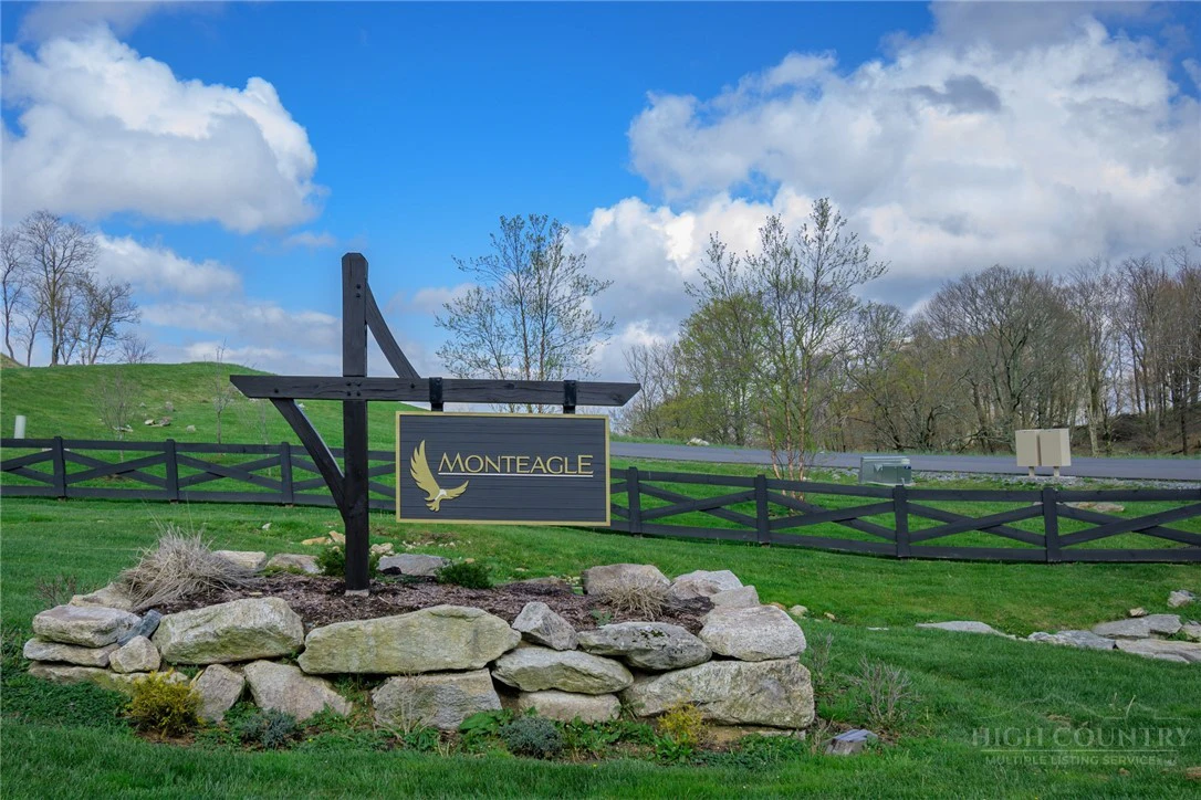 Image number 15 for the current listing