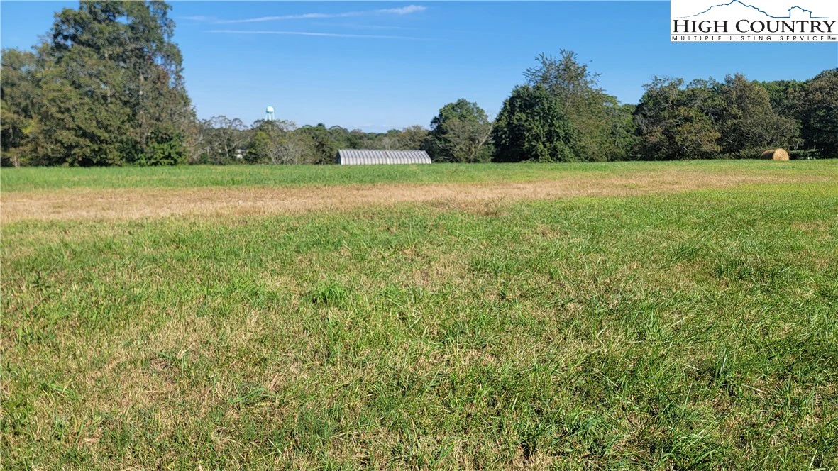 Image number 1 for the current listing