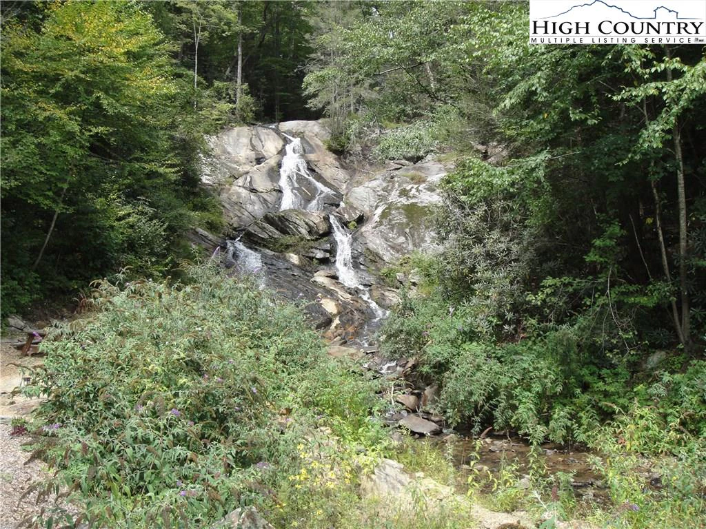 Image number 7 for the current listing