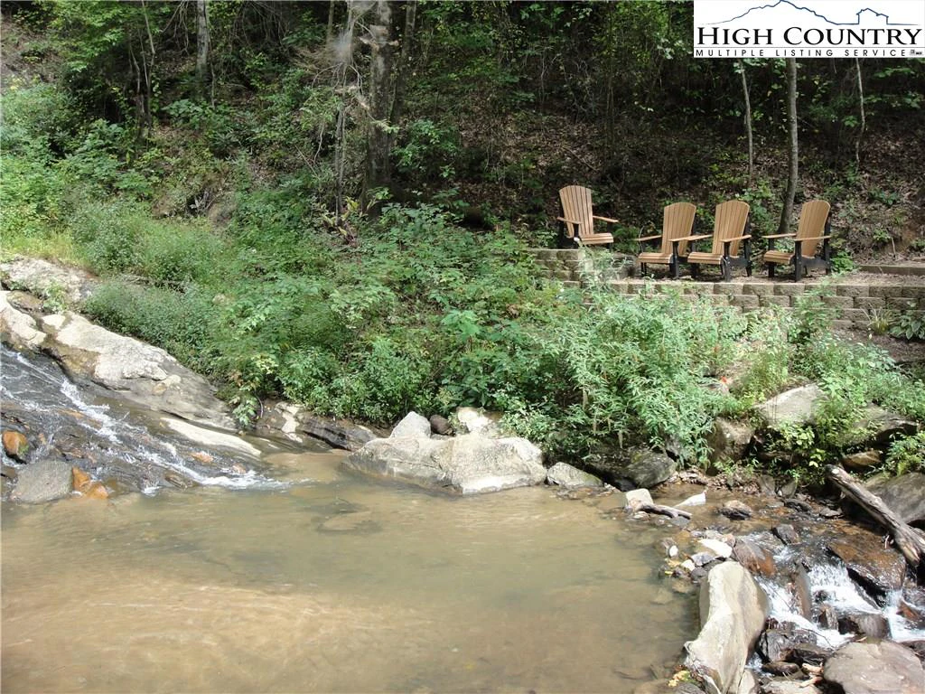 Image number 6 for the current listing